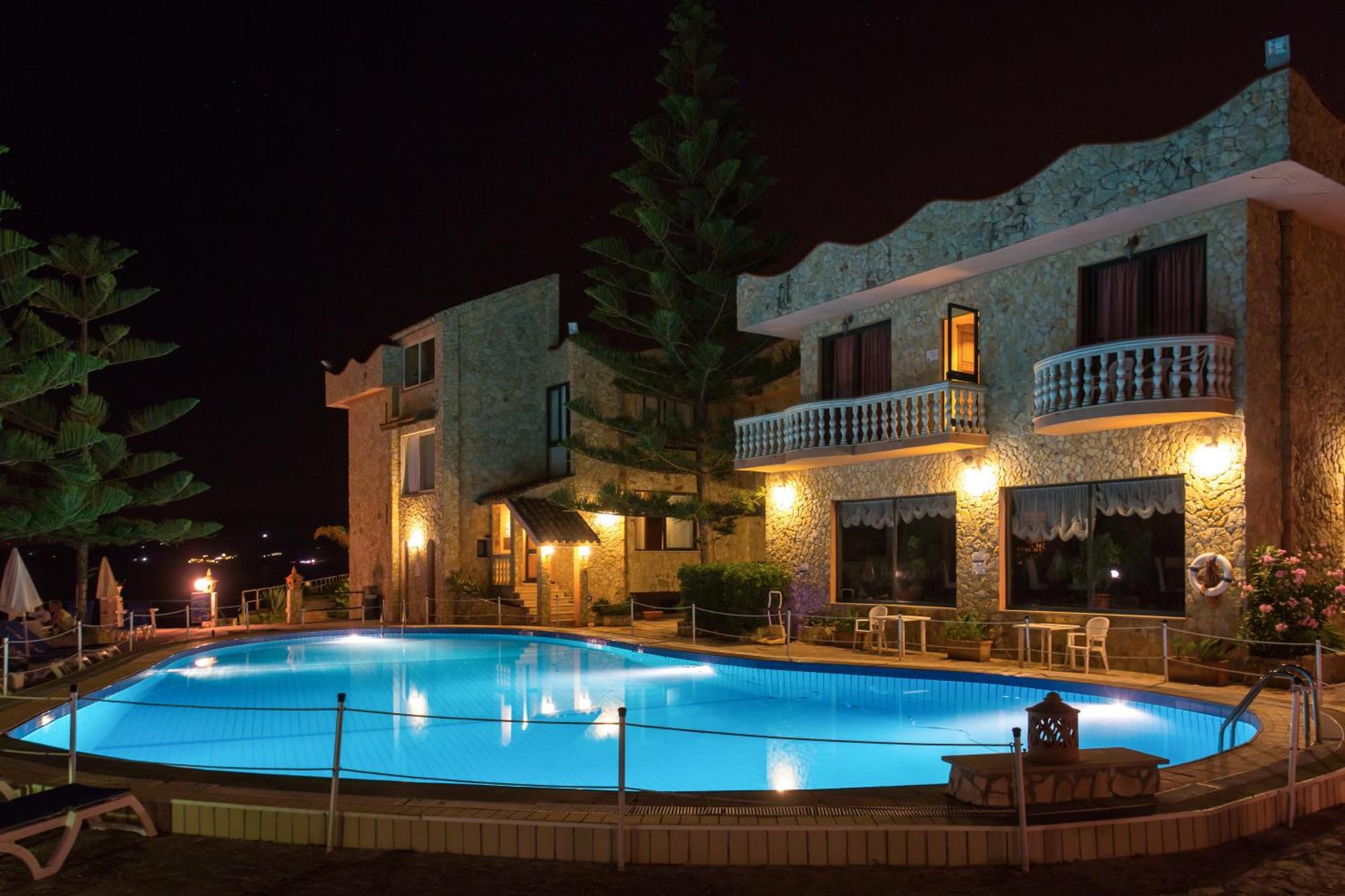 La Playa Blanca & Ristorante Hotel 4*