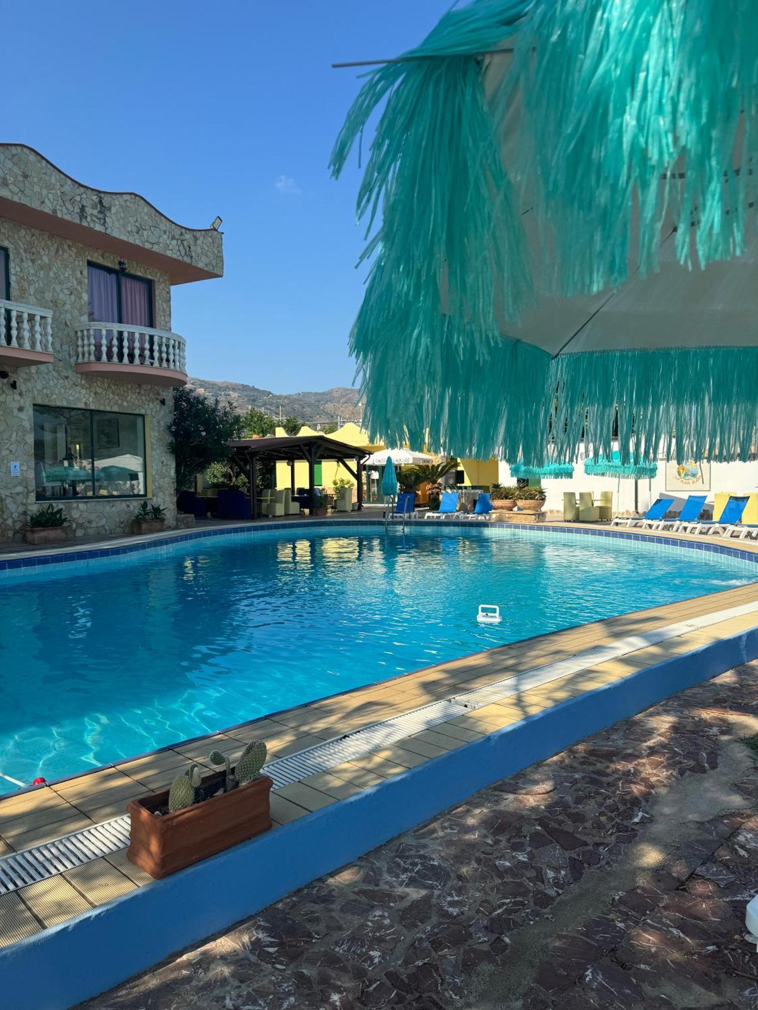 Hotel La Playa Blanca & Ristorante Santo Stefano di Camastra