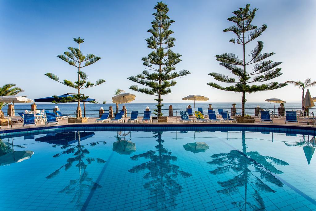Hotel La Playa Blanca & Ristorante Santo Stefano di Camastra