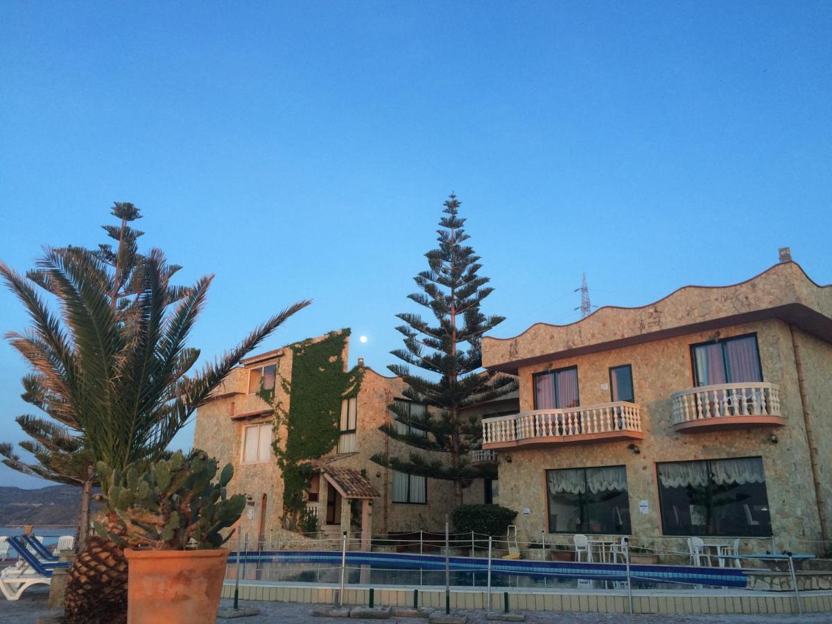 La Playa Blanca & Ristorante Hotel 4*